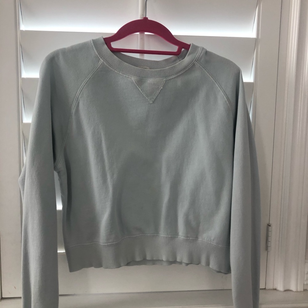 Brandy Melville pullover sweater